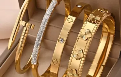 Cầm vàng phường Xóm Chiếu