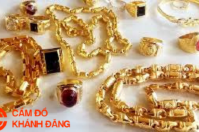 Cầm vàng 18K hôm nay bao nhiêu?