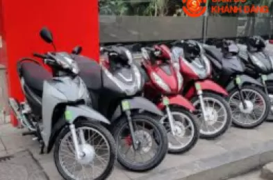 Cầm xe máy hay vay tiền nhanh tốt hơn?