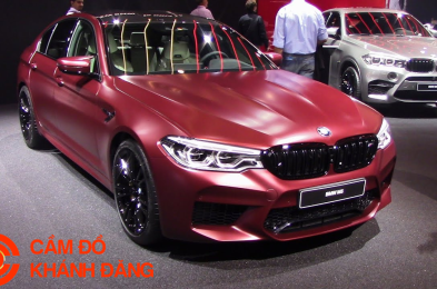 Cầm ô tô cuối tuần có làm việc không?