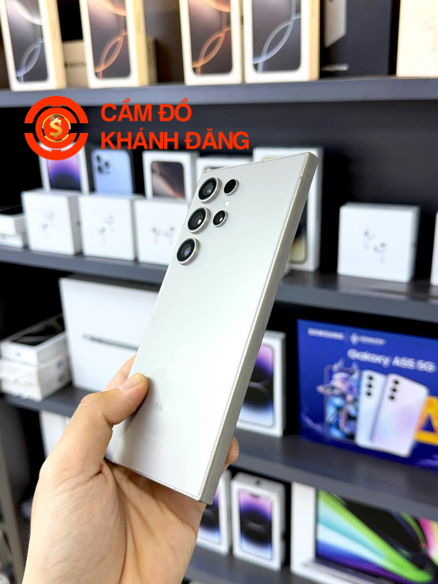 Cầm điện thoại không bị tráo linh kiện