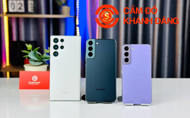 Cầm điện thoại nhanh, không kiểm tra phức tạp