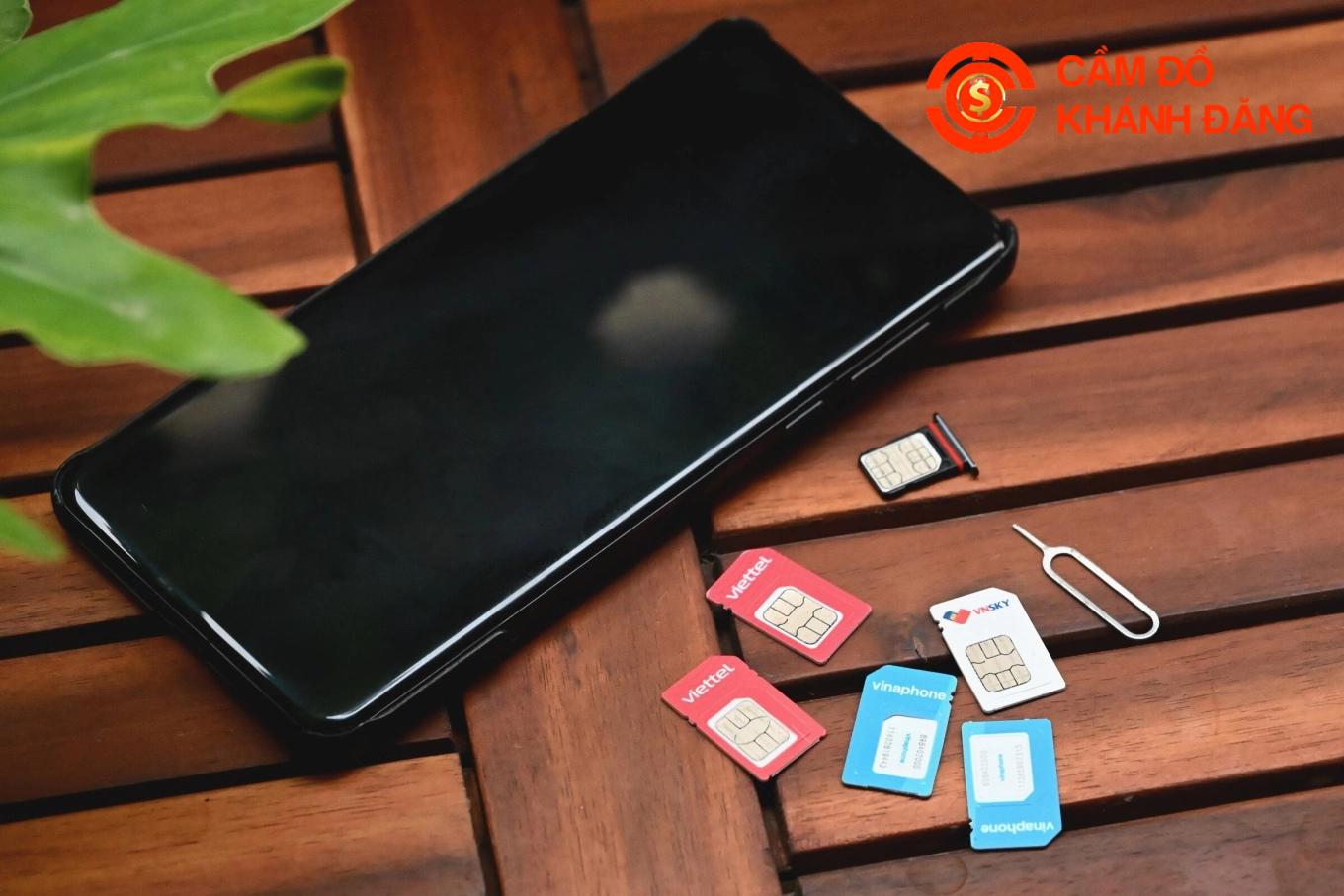 Cầm Điện Thoại Phường Bình Tây