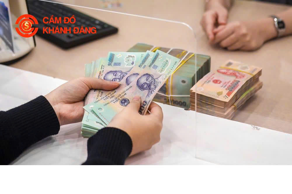 Điện thoại khóa mạng có cầm được không