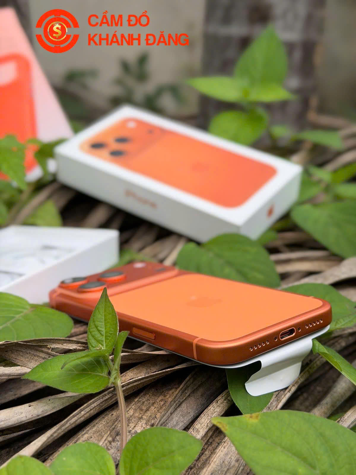 Cầm điện thoại cũ giá cao