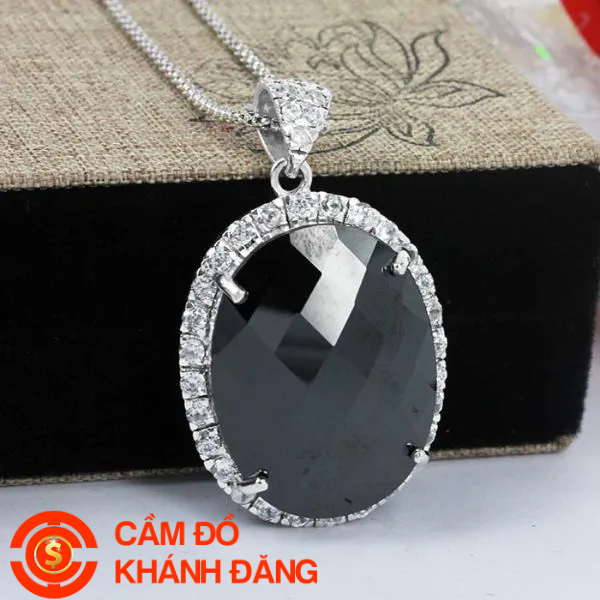 Cầm Kim Cương Phường Chợ Lớn