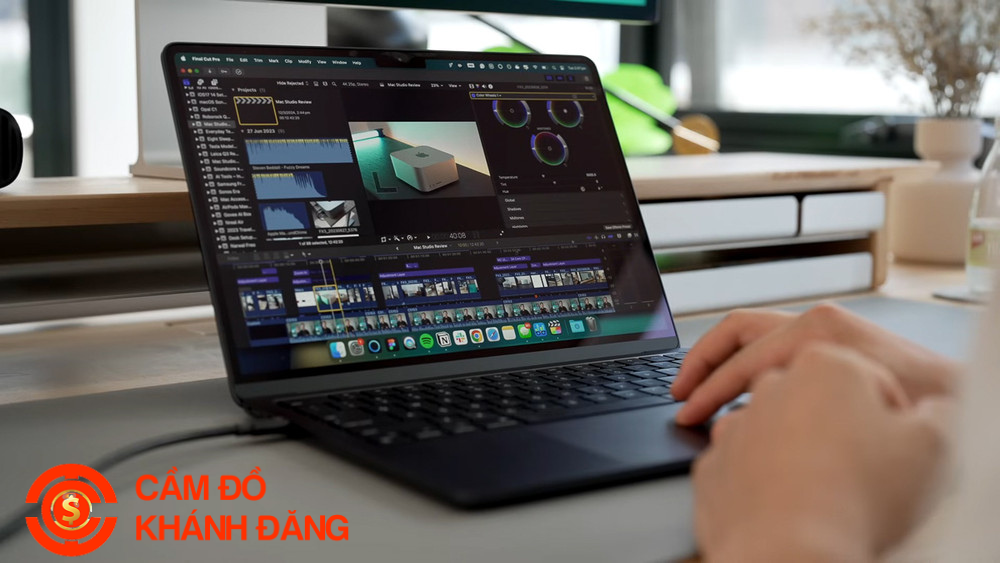 Cầm laptop sinh viên giá tốt