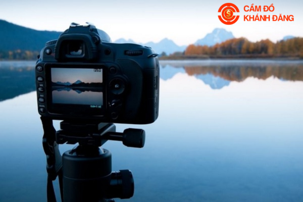 Cầm Máy Ảnh Phường Phú Thọ