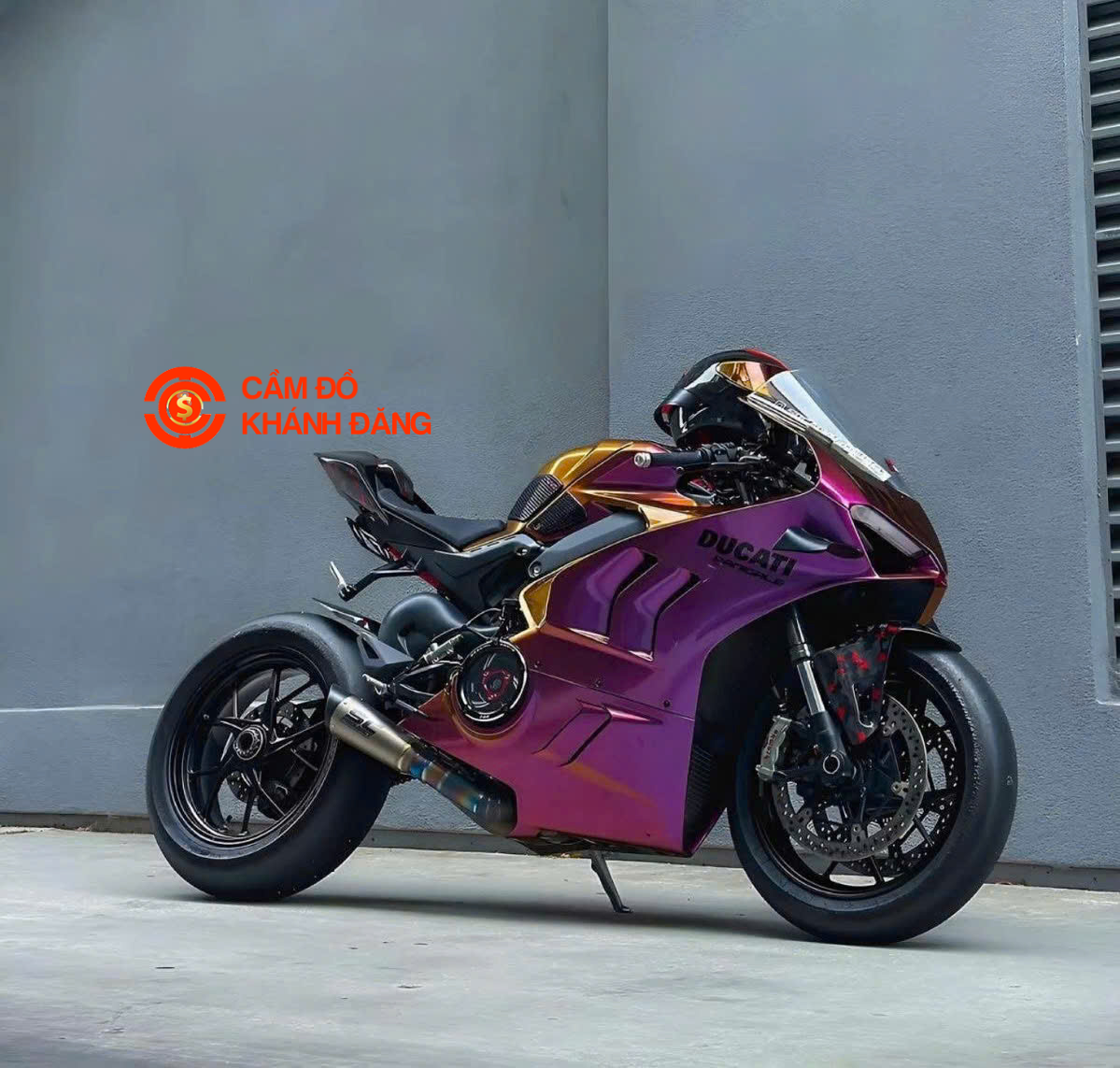 Cầm motor xã Nhuận Đức
