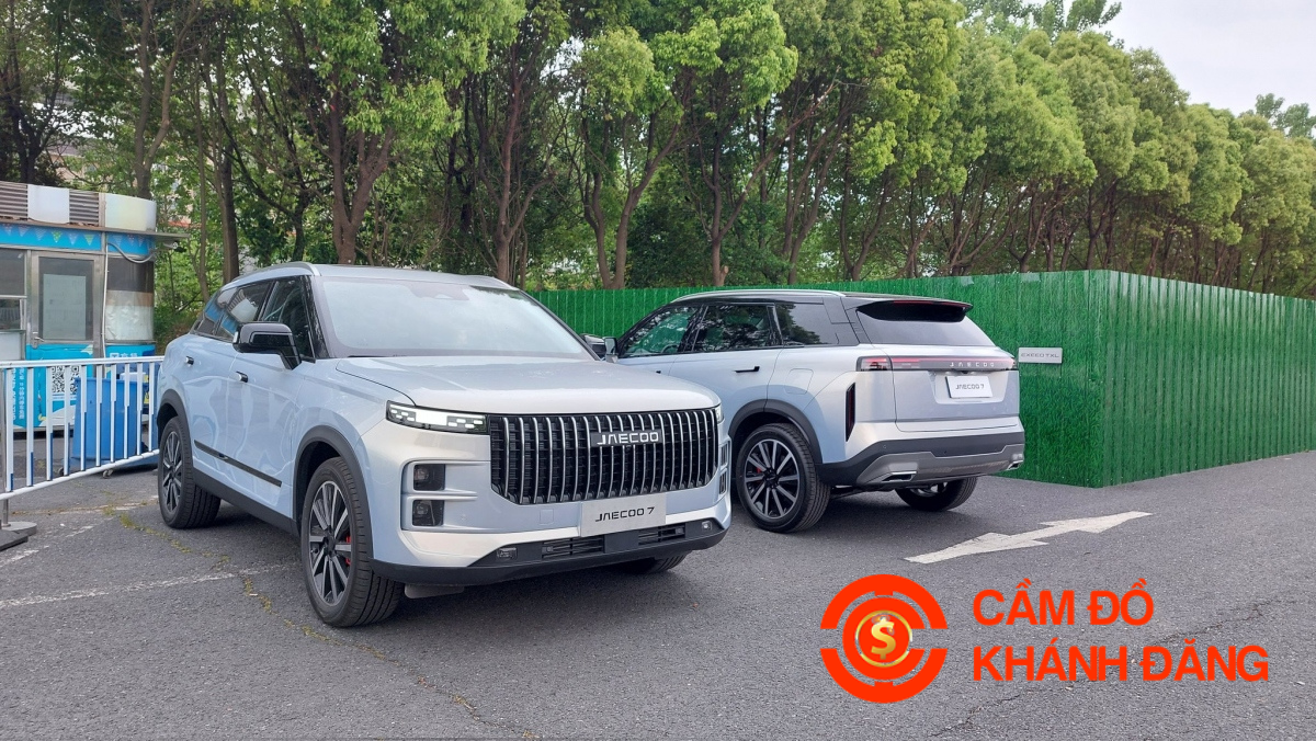 Cầm ô tô có bị gắn định vị không?