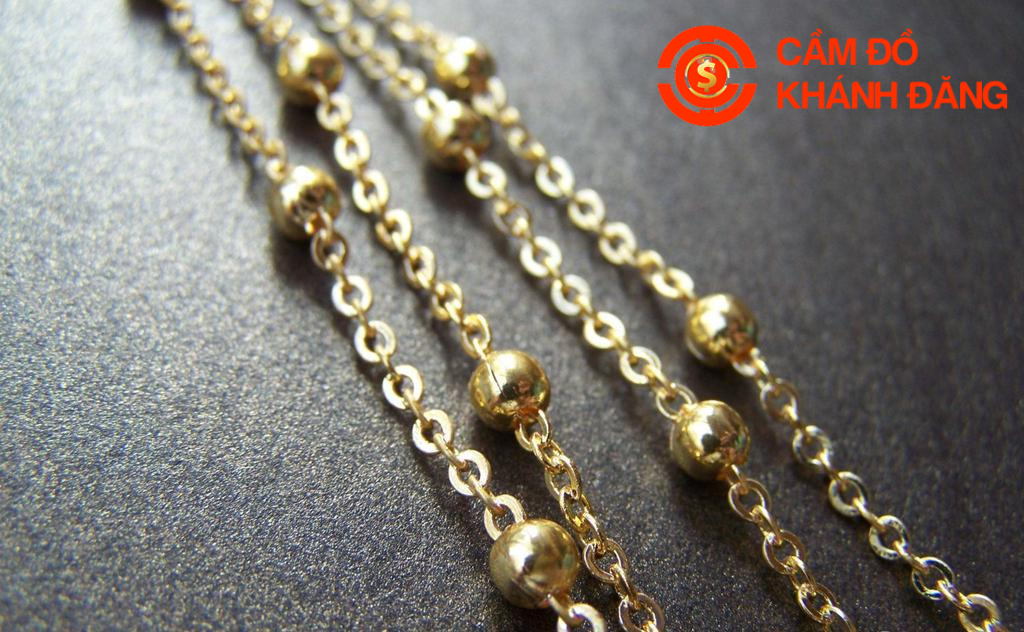 Cầm vàng 18K hôm nay bao nhiêu?