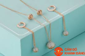 Cầm vàng trắng có được không?