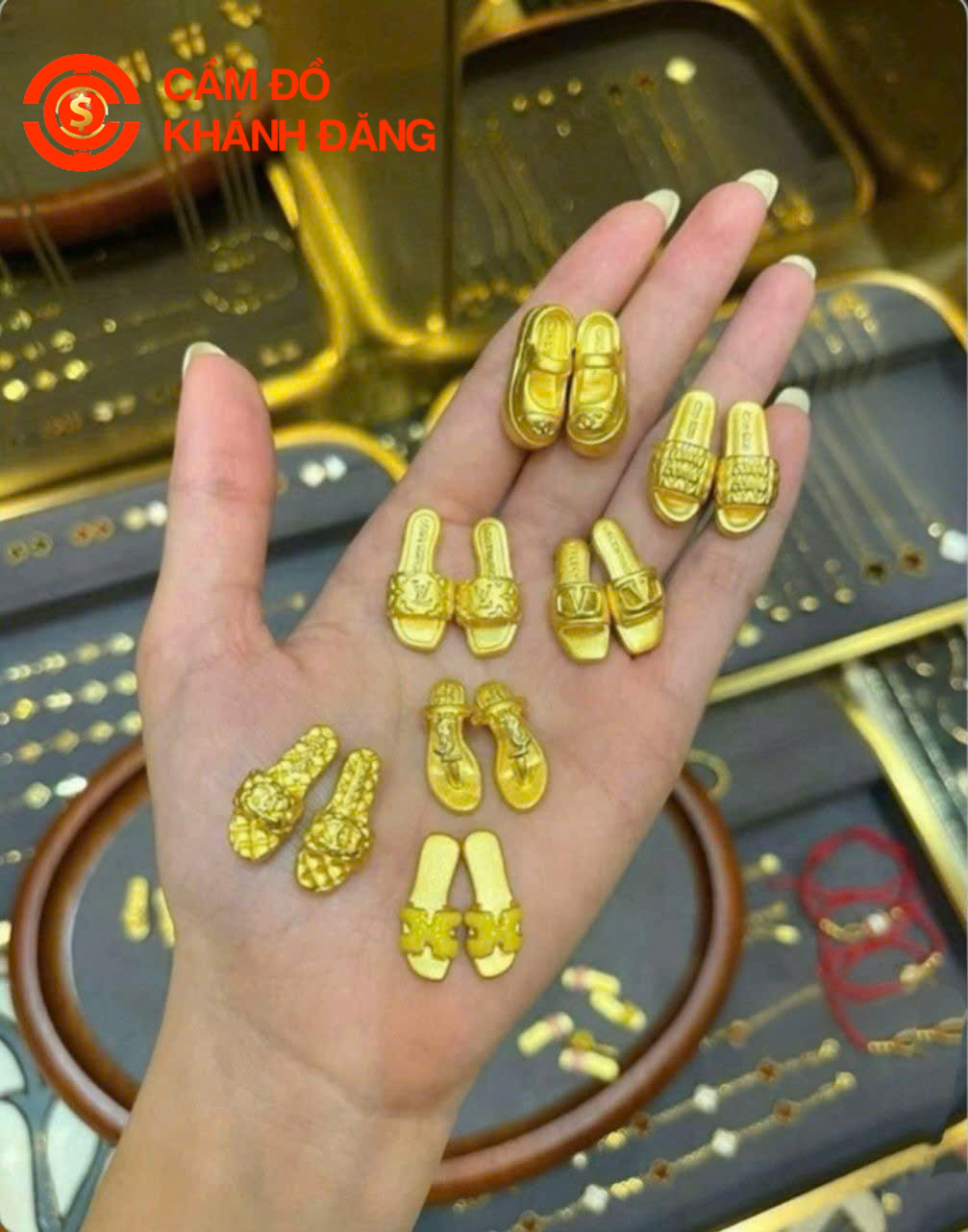 Cầm vàng phường Xóm Chiếu