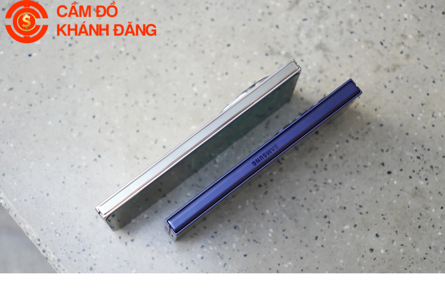 Cầm điện thoại tầm trung giá bao nhiêu?