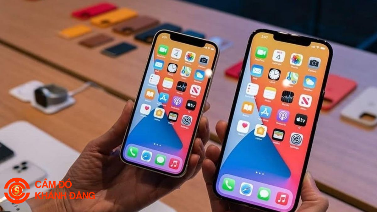 Cầm điện thoại có bị tráo linh kiện không?