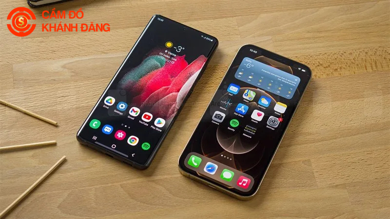Cầm điện thoại không giữ máy