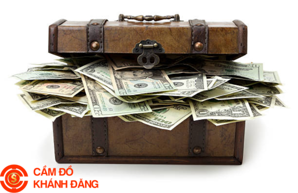 Cảnh báo cầm đồ lãi suất cao