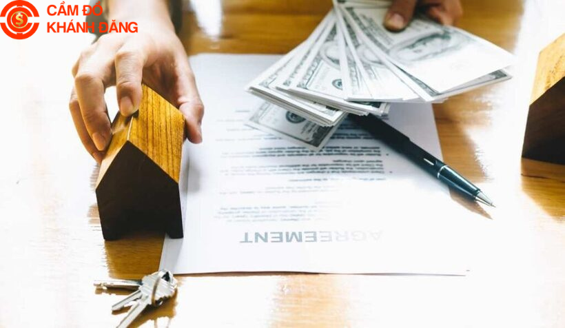Cầm tài sản cần đọc kỹ hợp đồng gì?