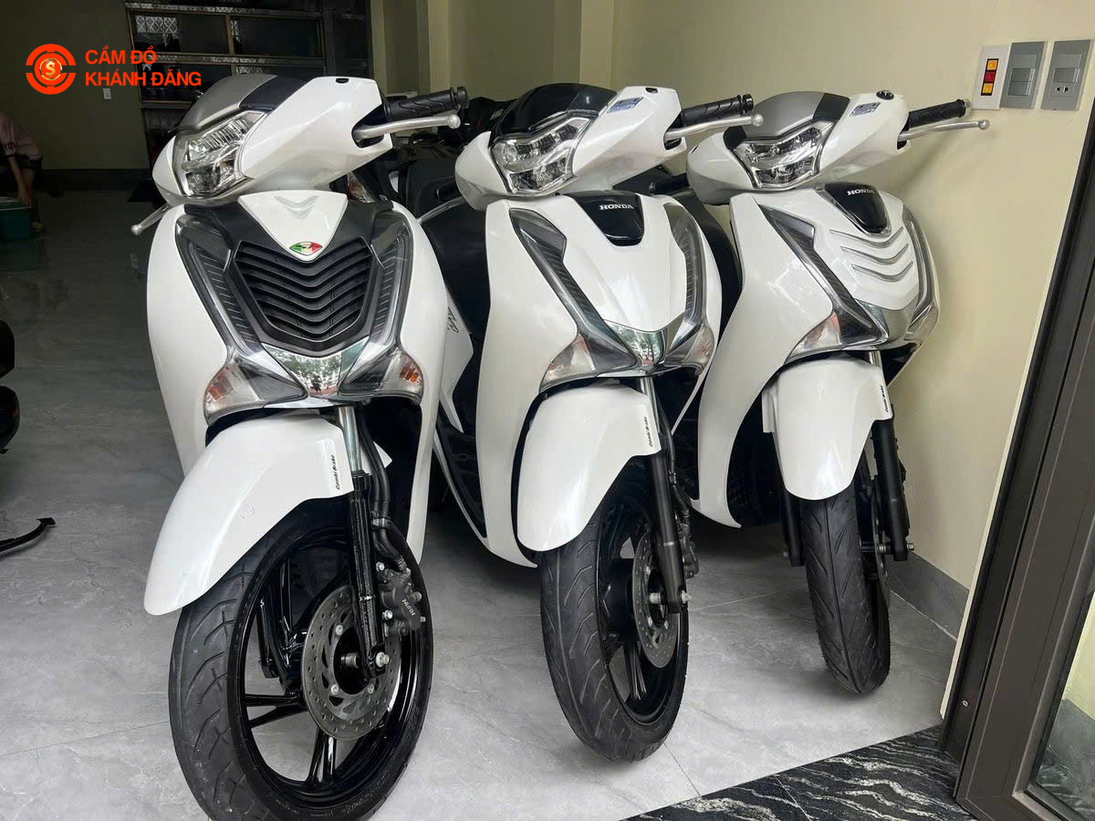 Cầm xe máy phường Xóm Chiếu nhận tiền ngay