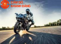 Cầm mô tô phân khối lớn gần đây giá cao