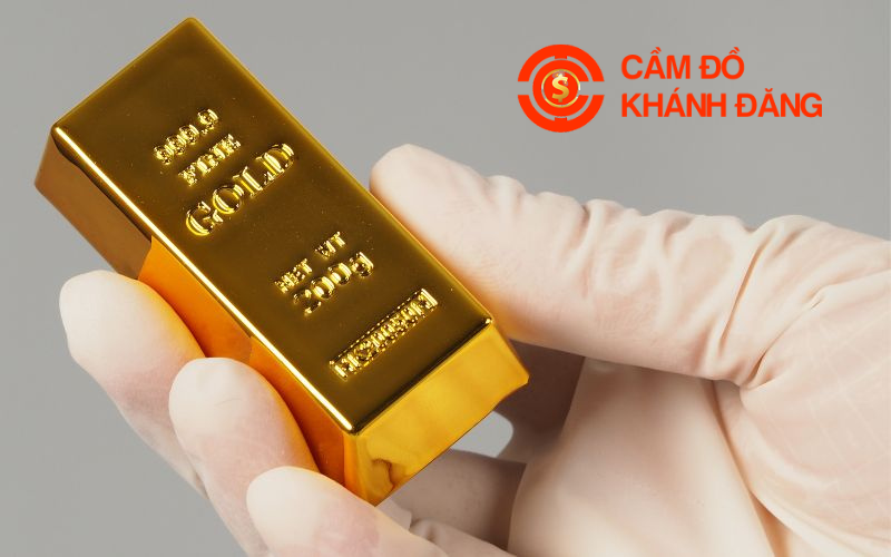 Cầm đồ cho người nợ xấu có được không?