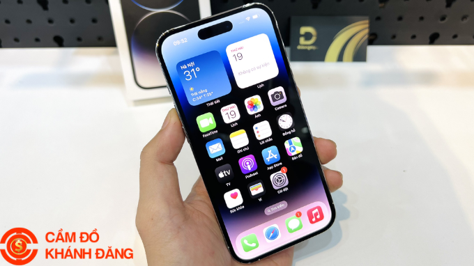 Tiệm cầm điện thoại gần đây lãi thấp